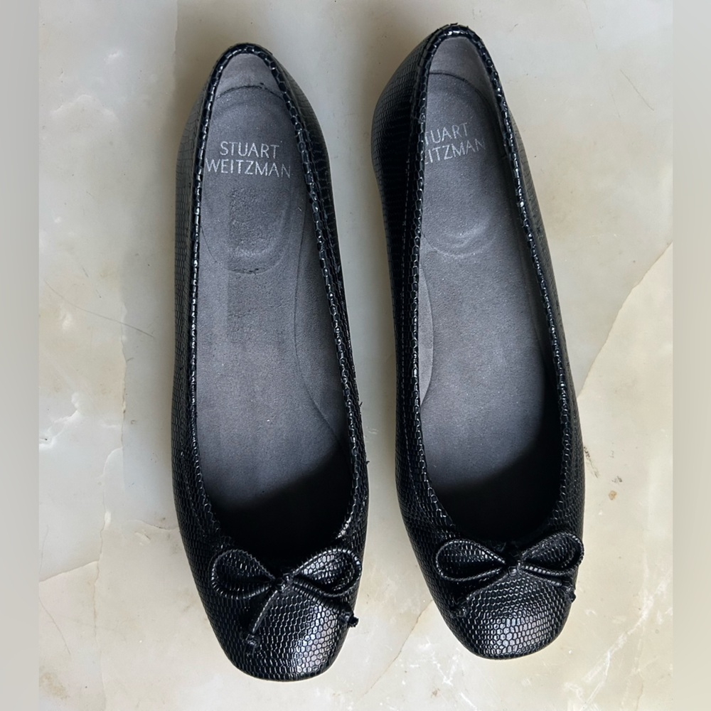 Stuart Weitzman Size 7  Black Snake Skin Ballet Flats